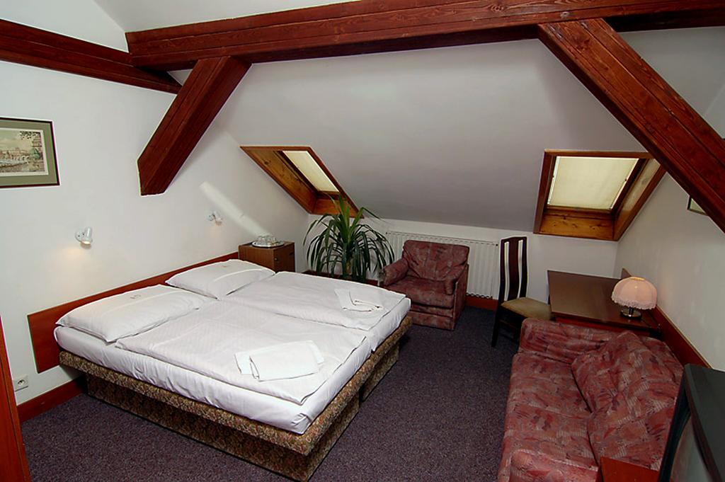 Hotel & Residence Royal Standard Praga Quarto foto