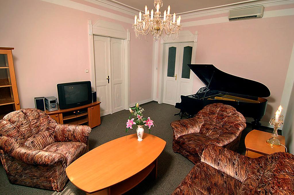 Hotel & Residence Royal Standard Praga Quarto foto